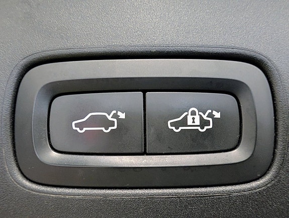 Volvo V90 Cross Country 14 of 15