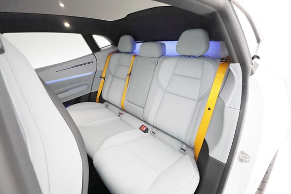 Polestar 4 26 of 30