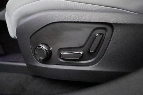 Polestar 4 25 of 30