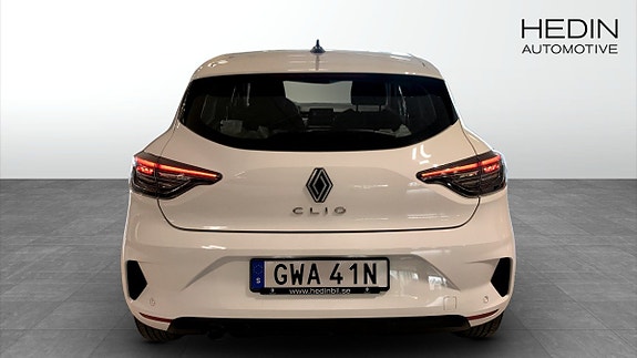 Renault Clio 7 of 9