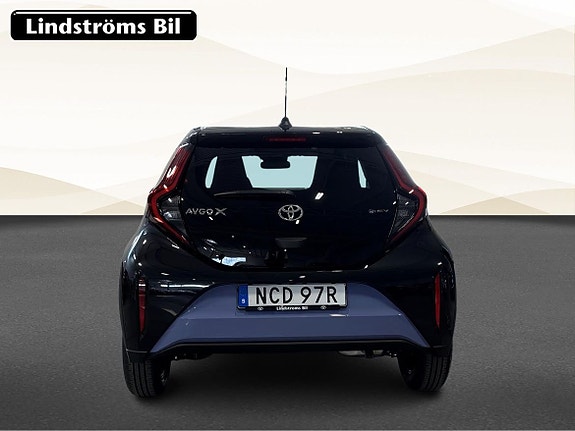 Toyota Aygo X 8 of 19