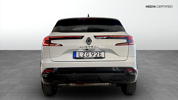 Renault Austral 7 of 12