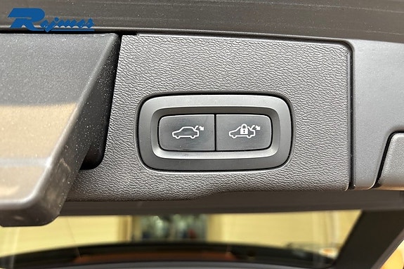 Volvo XC60 19 of 23