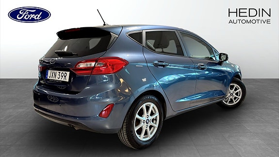 Ford Fiesta 2 of 5
