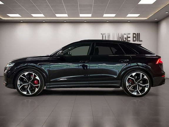 Audi RS Q8 2 of 5