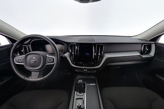 Volvo XC60 13 of 28