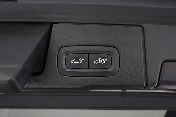 Volvo XC60 28 of 28