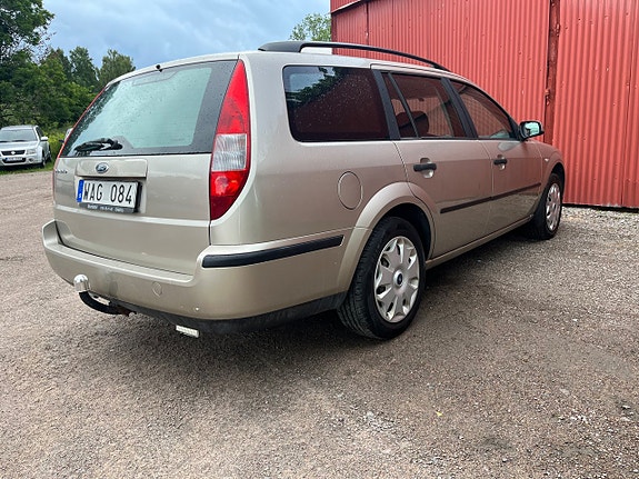 Ford Mondeo 3 of 5