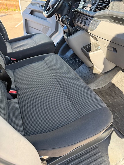 Volkswagen Transporter 14 of 21