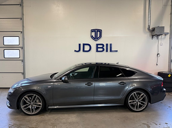 Audi A7 2 of 5