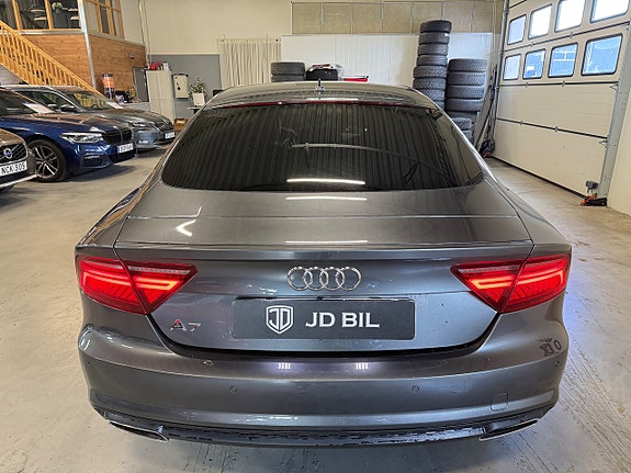 Audi A7 5 of 5