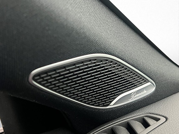 Mercedes-Benz CLA250 e 17 of 30