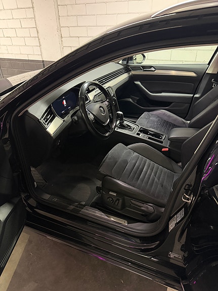 Volkswagen Passat 11 of 19