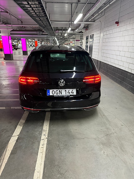 Volkswagen Passat 18 of 19