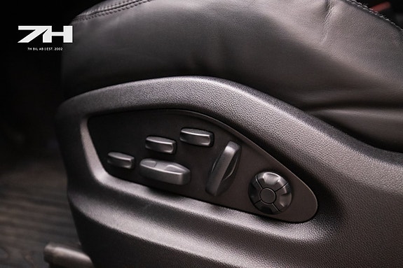 Porsche Cayenne 18 of 22
