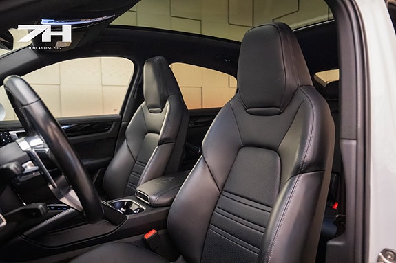 Porsche Cayenne 17 of 22
