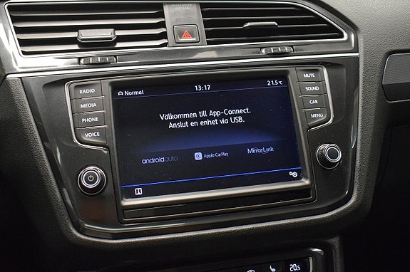 Volkswagen Tiguan 17 of 30