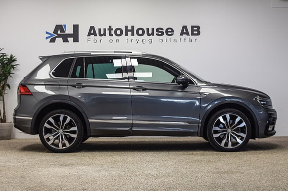 Volkswagen Tiguan 3 of 30