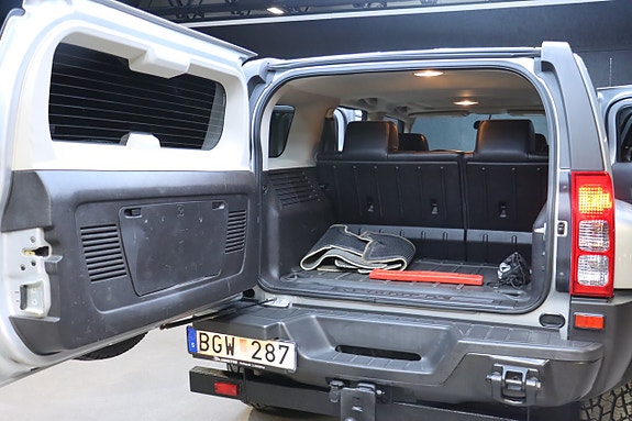 Hummer H3 18 of 30