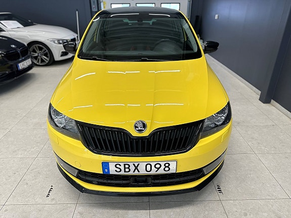 Skoda Rapid Spaceback 2 of 5