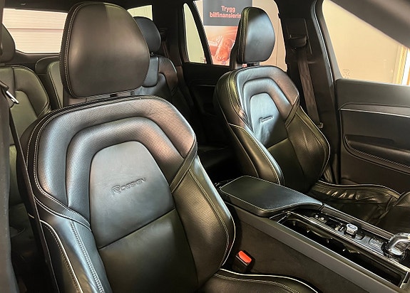 Volvo XC90 24 of 27