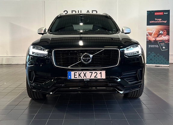 Volvo XC90 3 of 27