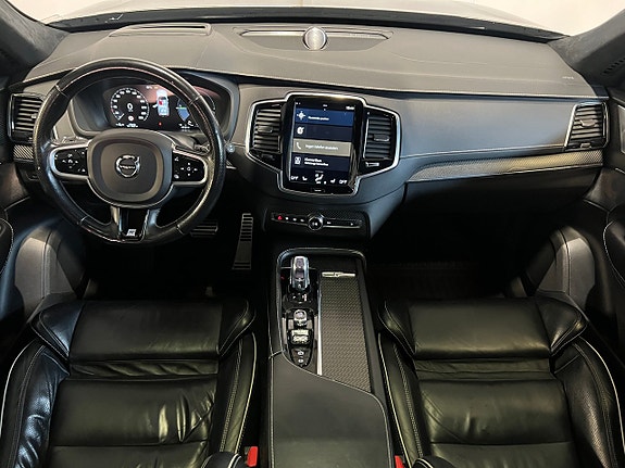 Volvo XC90 12 of 27