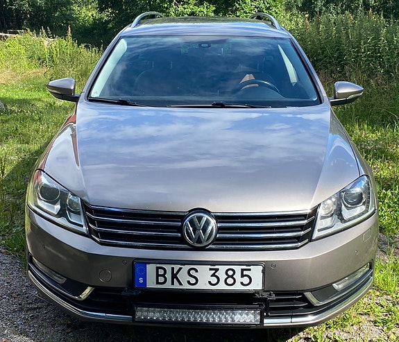 Volkswagen Passat 3 of 5