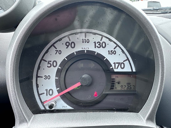 Peugeot 107 12 of 16