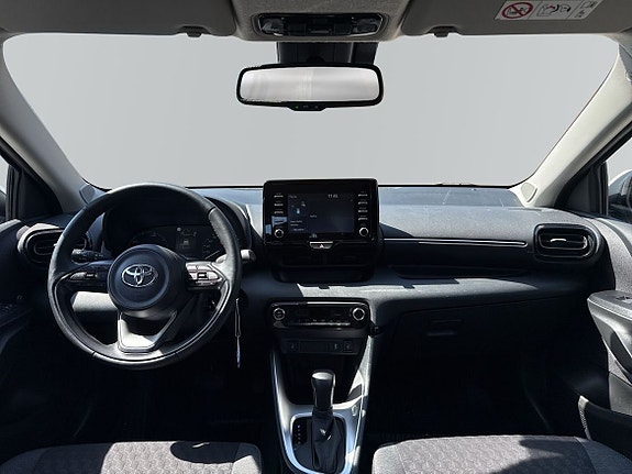 Toyota Yaris 9 of 13