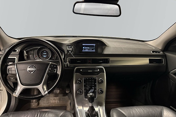 Volvo V70 4 of 5