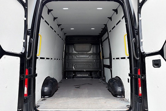 Volkswagen Crafter 35 10 of 12