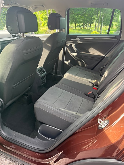 Volkswagen Tiguan 10 of 14