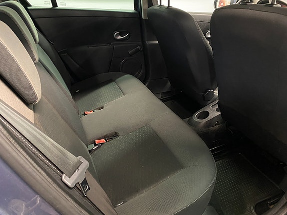 Renault Clio 12 of 22