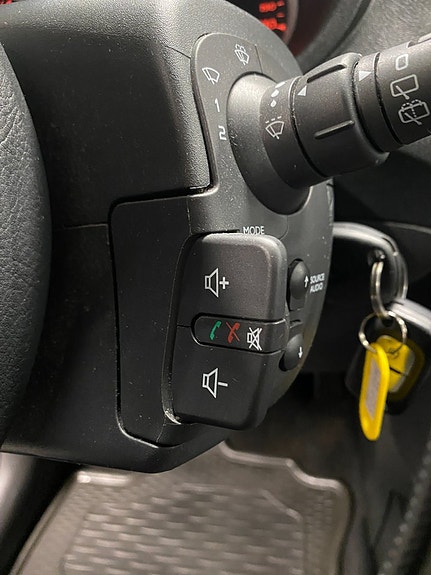 Renault Clio 20 of 22