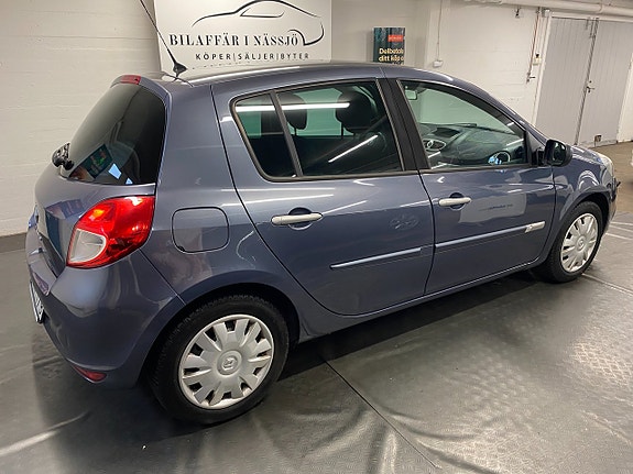 Renault Clio 7 of 22