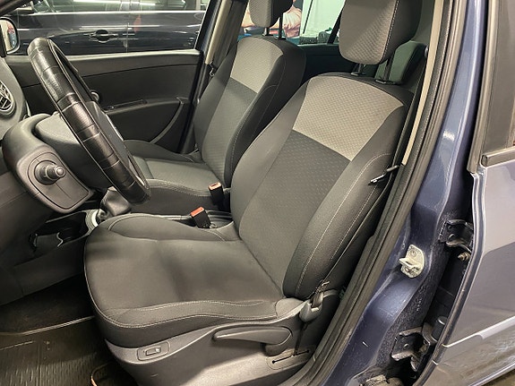 Renault Clio 11 of 22