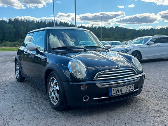MINI Cooper 6 of 17