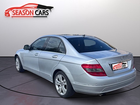 Mercedes-Benz C200 2 of 5