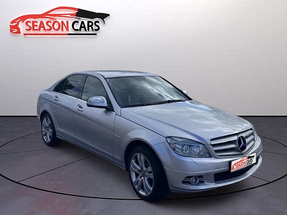 Mercedes-Benz C200 4 of 5