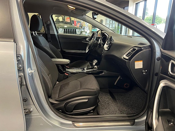 Kia Ceed 11 of 21