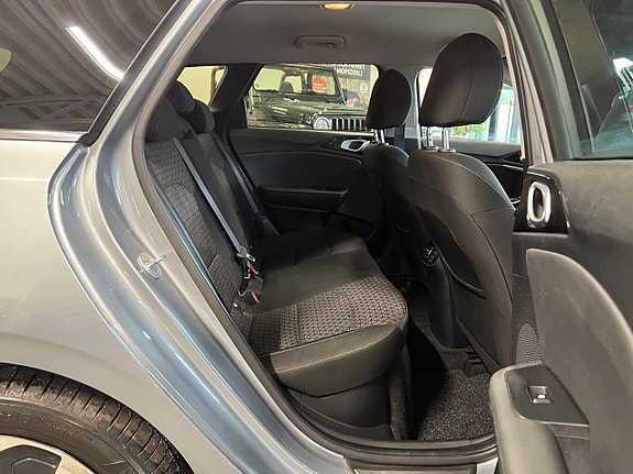 Kia Ceed 12 of 21