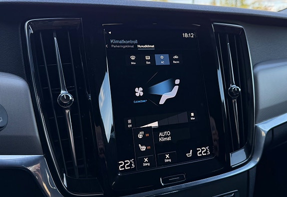 Volvo V90 Cross Country 17 of 25