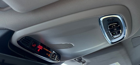 Volvo V90 Cross Country 21 of 25