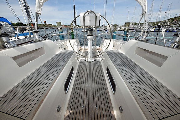 Sweden Yachts 45 2 of 24