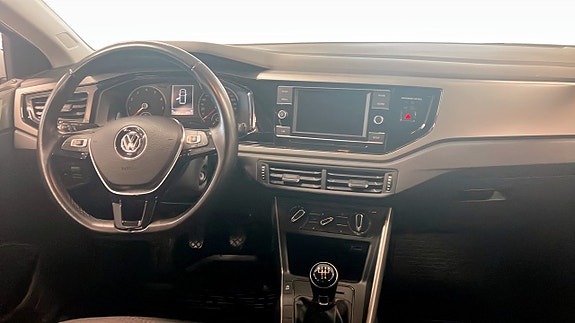 Volkswagen Polo 10 of 12