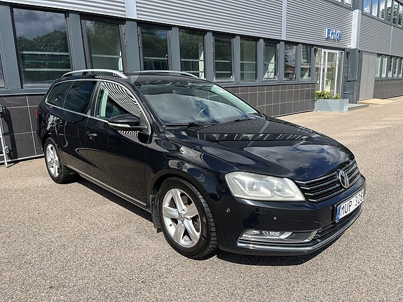 Volkswagen Passat 2 of 5