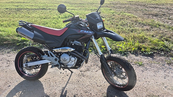 Honda FMX650 2 of 5