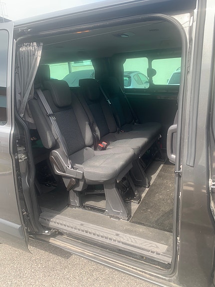 Ford Transit Custom 8 of 13