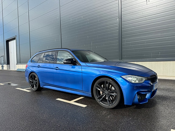 BMW 335i 3 of 5